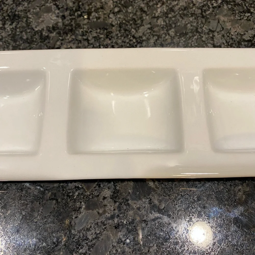 New Crate & Barrel Sauce/Dip Tray